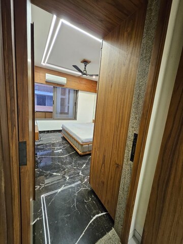 Bedroom in 3 BHK Apartment at Vastrapur – for Rent