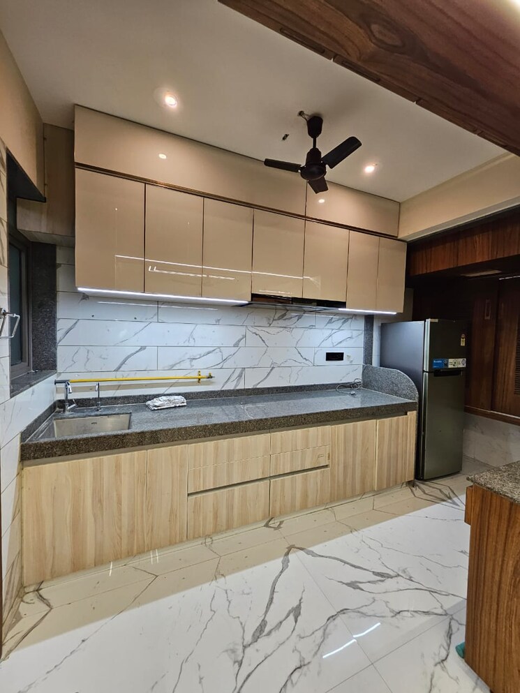 Kitchen, vastrapur 3 Bedroom 2020 Sq.Ft. Apartment In Vastrapur Ahmedabad 9099814
