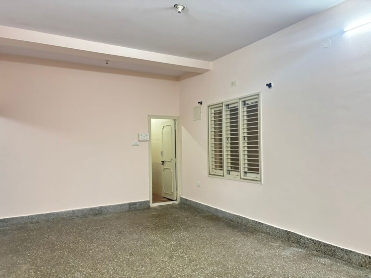 Room, bellandur 2 Bedroom 1200 Sq.Ft. Independent House In Bellandur Bangalore 9099828