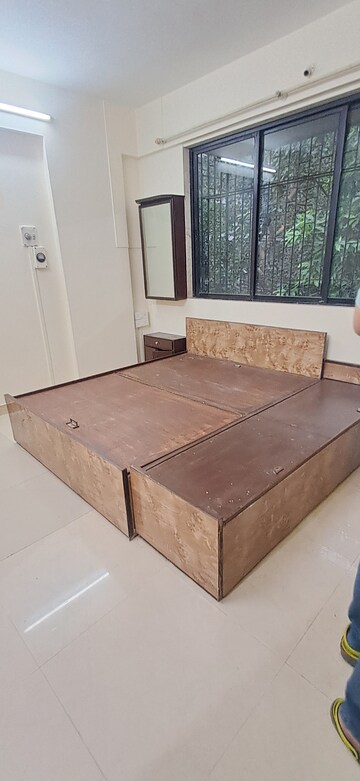Furnished Amenities in 1 BHK Apartment at Shiv Shakti Apartments Malad, Malad West – for Rent