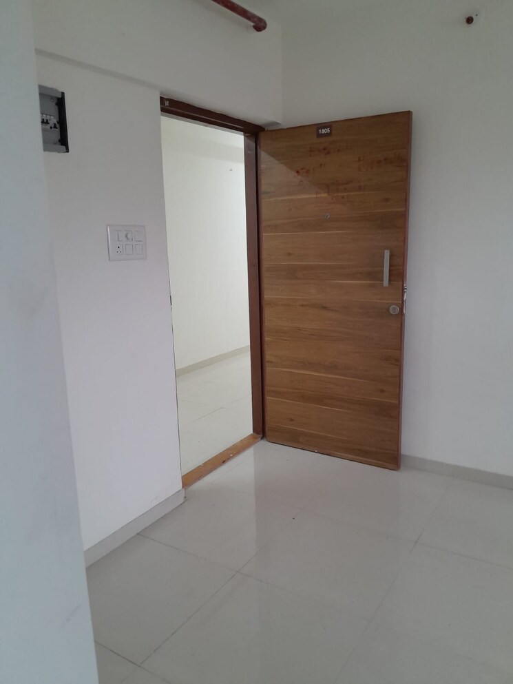 Room, borivali east 1 Bedroom 400 Sq.Ft. Apartment In Borivali East Mumbai 9099838