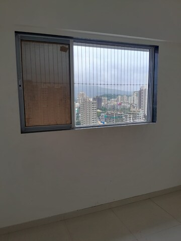 Room in 1 BHK Apartment at Borivali East – for Rent