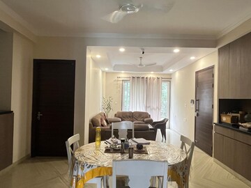 Team Area in 3 BHK Builder Floor at Sushant Lok ii – for Rent