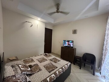 Bedroom in 3 BHK Builder Floor at Sushant Lok ii – for Rent