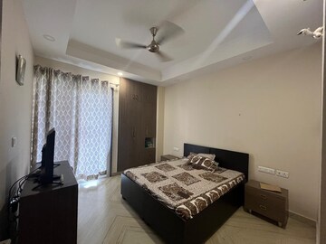 Bedroom in 3 BHK Builder Floor at Sushant Lok ii – for Rent