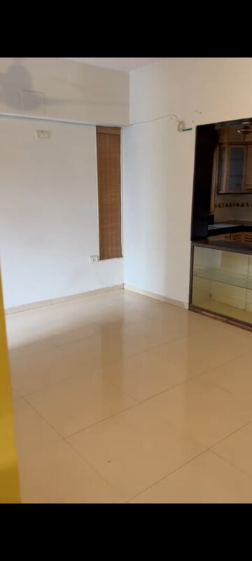 Room in 3 BHK Apartment at Lodha Paradise, Majiwada – for Sale