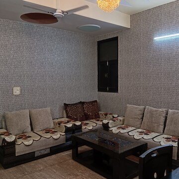 Team Area in 3 BHK Apartment at Saya Gold Avenue, Vaibhav Khand – for Rent