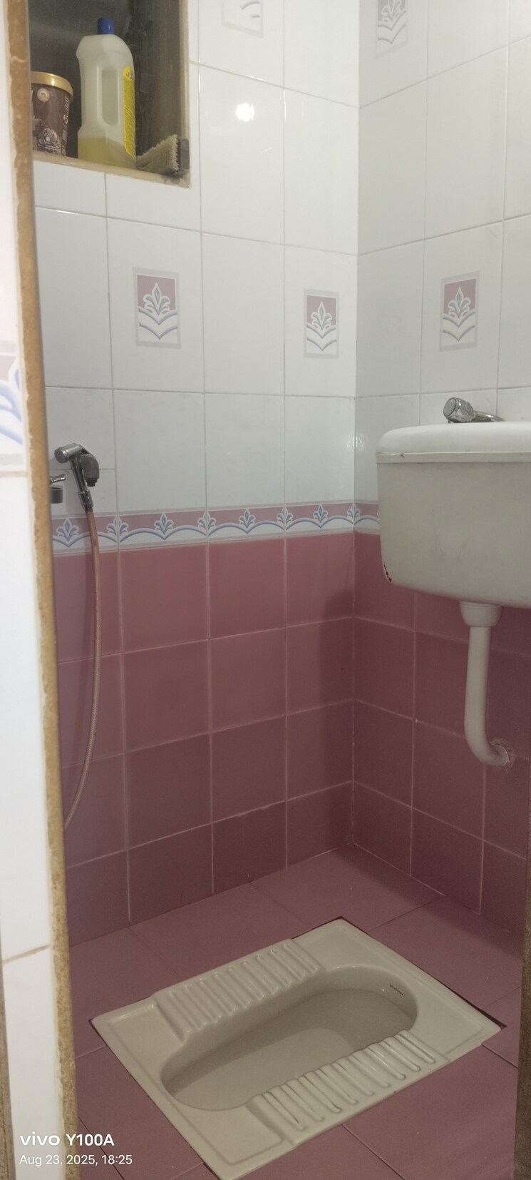 Bathroom, sai-ganesh-chs-ghatkopar 1 Bedroom 355 Sq.Ft. Apartment In Ghatkopar West Mumbai 9099883