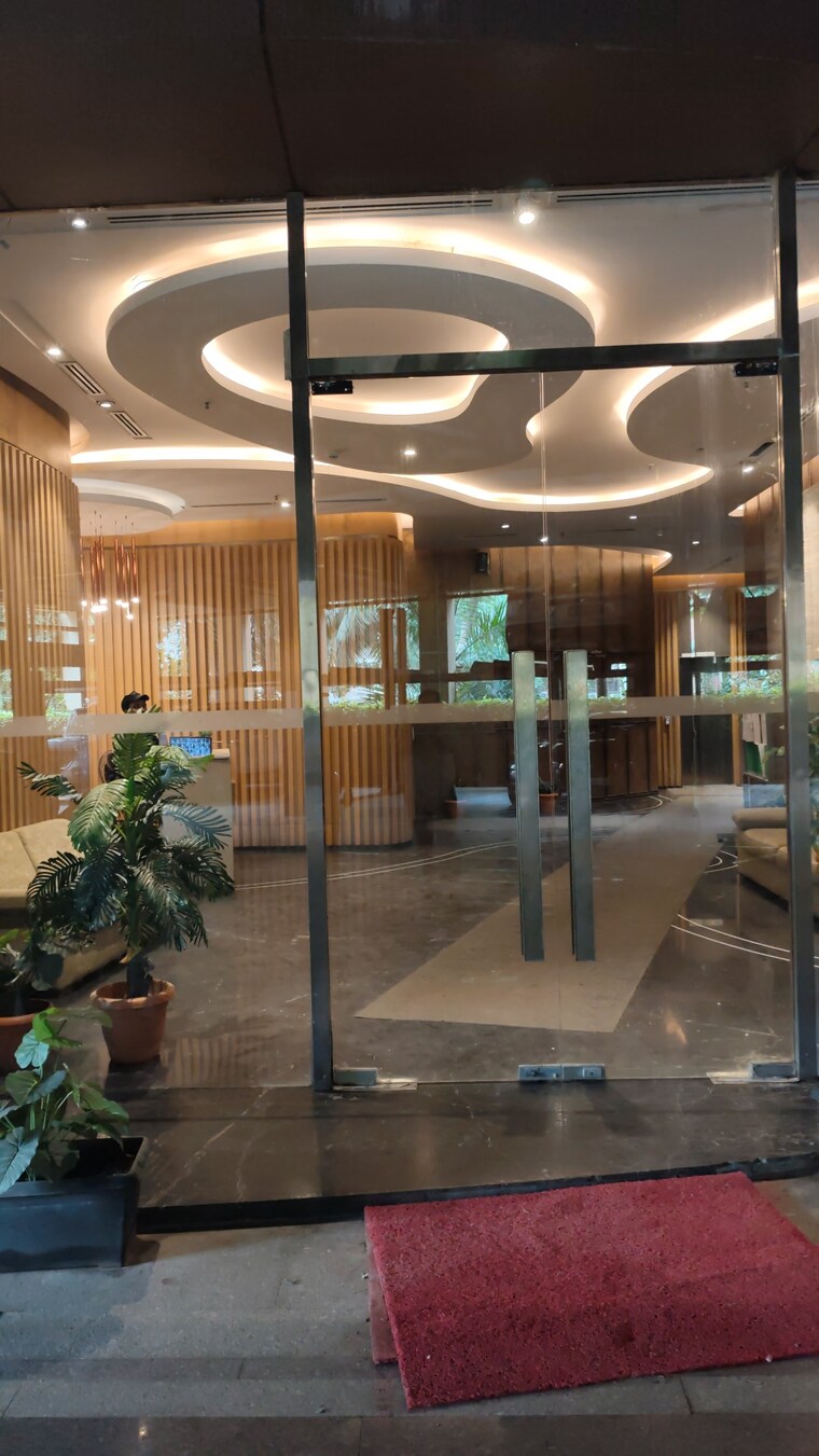 Gym, rna-ng-eclat 3 Bedroom 1118 Sq.Ft. Apartment In Andheri West Mumbai 9099894