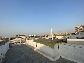 Swimming Pool in 4 BHK Apartment at Saya Gold Avenue, Vaibhav Khand – for Rent