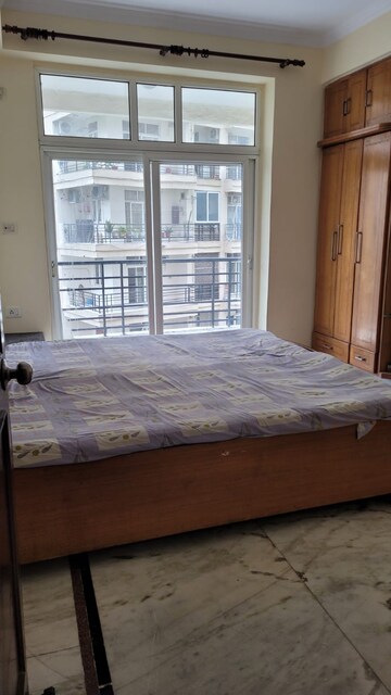 Bedroom in 4 BHK Apartment at Saya Gold Avenue, Vaibhav Khand – for Rent