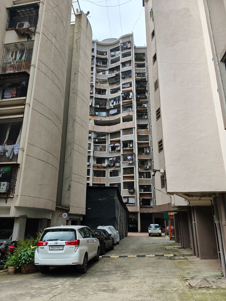 Exterior View, serenity-complex 2 Bedroom 1050 Sq.Ft. Apartment In Andheri West Mumbai 9099907