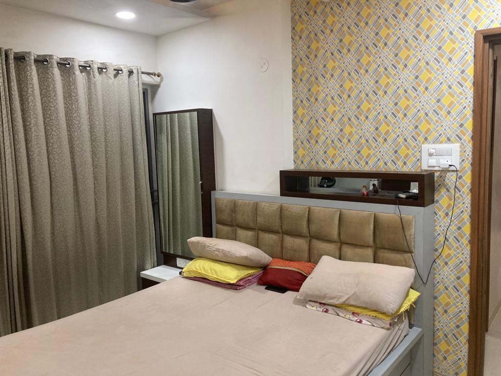 2 BHK + Servant Room Apartment For Rent in Kalpataru Sunrise Grande