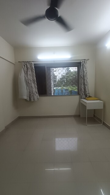 Room in 1 BHK Apartment at Amazon Park, Borivali West – for Rent