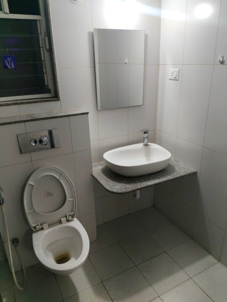 Bathroom, veddant-ganesh-bella-rossa-phase-2 2 Bedroom 732 Sq.Ft. Apartment In Punawale Pune 9099962