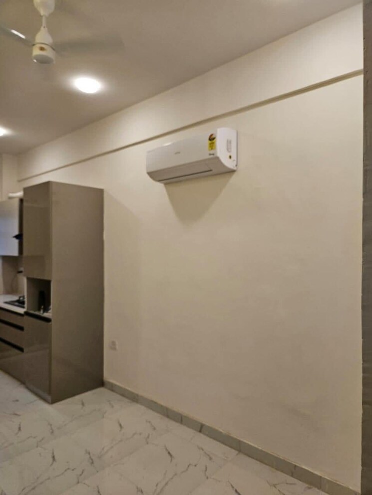 Room, freedom fighters enclave 2 Bedroom 900 Sq.Ft. Builder Floor In Freedom Fighters Enclave Delhi 9099966