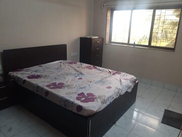 Bedroom in 2 BHK Apartment at Andheri CHS, Andheri West – for Rent