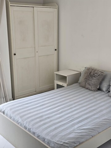 Room in 2 BHK Apartment at Thane East – for Sale