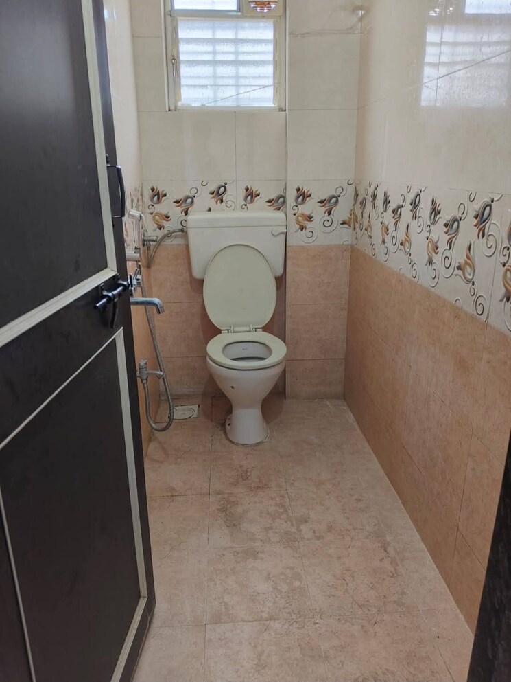 Bathroom, sg-lanke-vishwajeet-residency 1 Bedroom 650 Sq.Ft. Apartment In Kharadi Pune 9100017