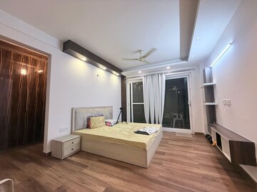 Living Room in 4 BHK Builder Floor at Unitech South City II, Sector 50 – for Rent
