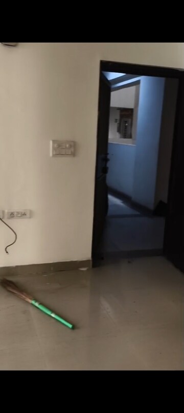 Room in 2 BHK Apartment at Hawelia Valencia Homes, Sector 1 Greater Noida – for Rent