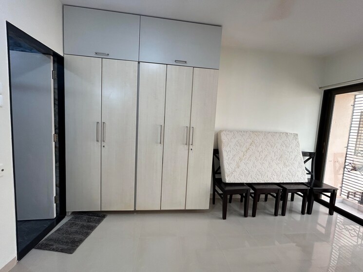 Bedroom, lokhandwala-complex 2 Bedroom 750 Sq.Ft. Apartment In Andheri West Mumbai 9100059