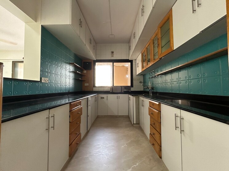 Kitchen, lokhandwala-complex 2 Bedroom 750 Sq.Ft. Apartment In Andheri West Mumbai 9100059