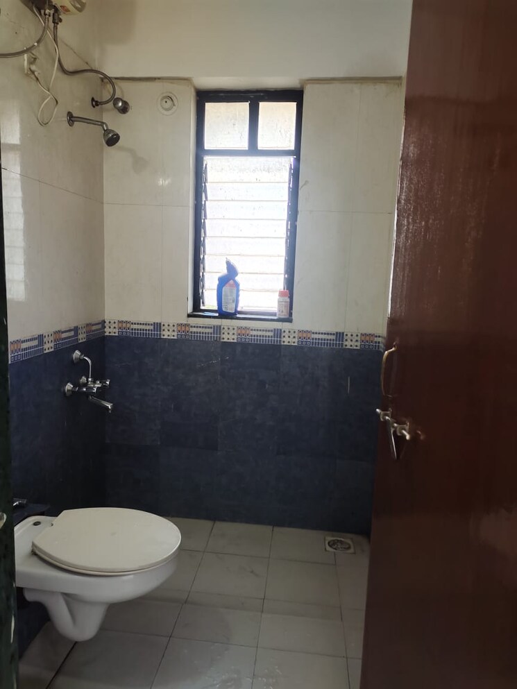 Bathroom, shree-bal-kapil-aasmant 2 Bedroom 980 Sq.Ft. Apartment In Pashan Pune 9100072