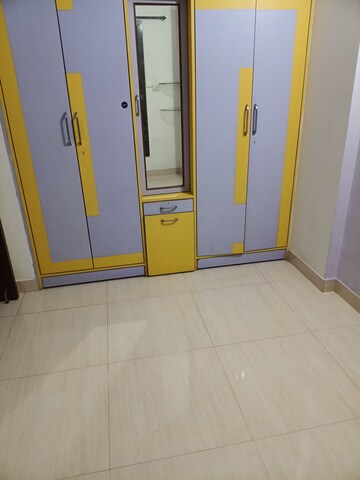 Room in 1 BHK Apartment at Sanghvi Hills, Ghodbunder Road – for Rent
