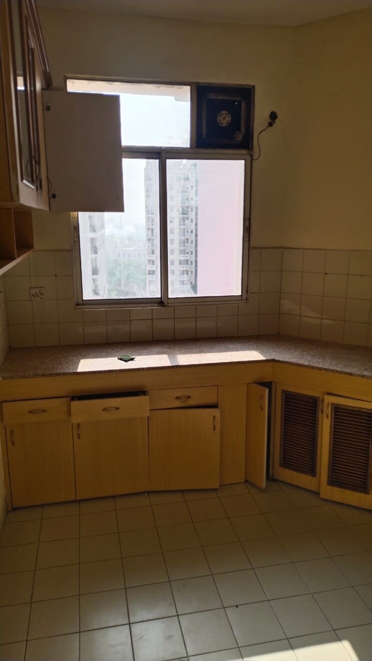 Kitchen, dlf-the-princeton-estate 2 Bedroom 1001 Sq.Ft. Apartment In Dlf Phase V Gurgaon 9100089