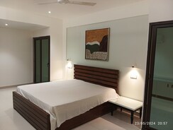 5 BHK + Pooja Room Apartment For Sale in Standalone Apartment 