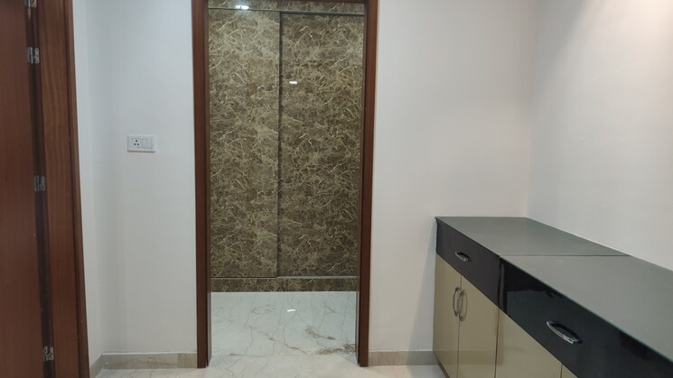 Room, banjara hills 3.5 Bedroom 3800 Sq.Ft. Apartment In Banjara Hills Hyderabad 9100116