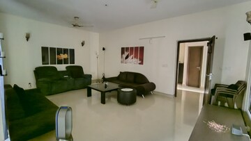 Team Area in 3 BHK Apartment at Ardee City Palm Grove Heights, Sector 52 – for Rent