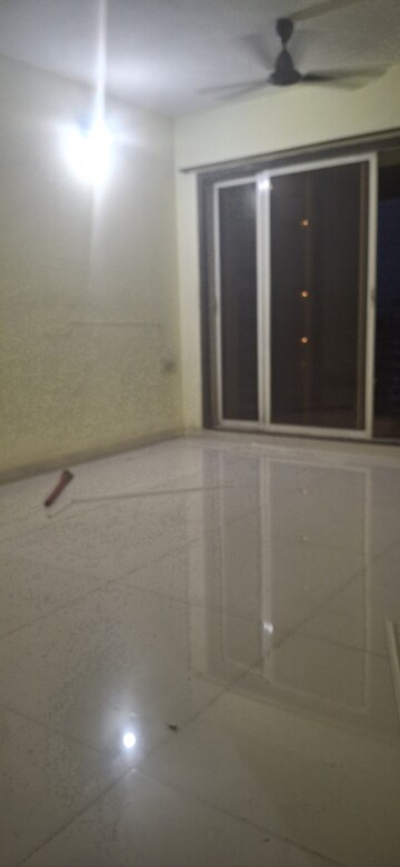 Bedroom in 2 BHK Apartment at Neelkanth Heights, Ghansoli – for Rent