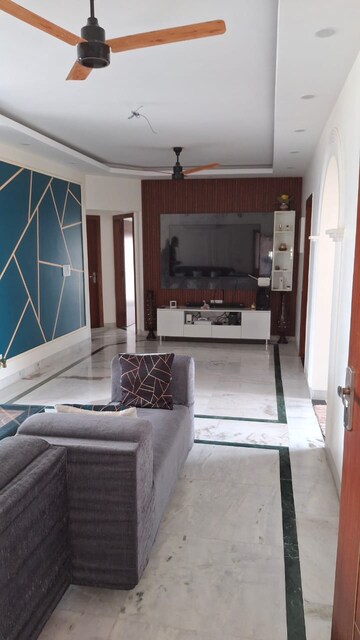 Staircase in 3 BHK Builder Floor at Ardee City, Sector 52 – for Sale