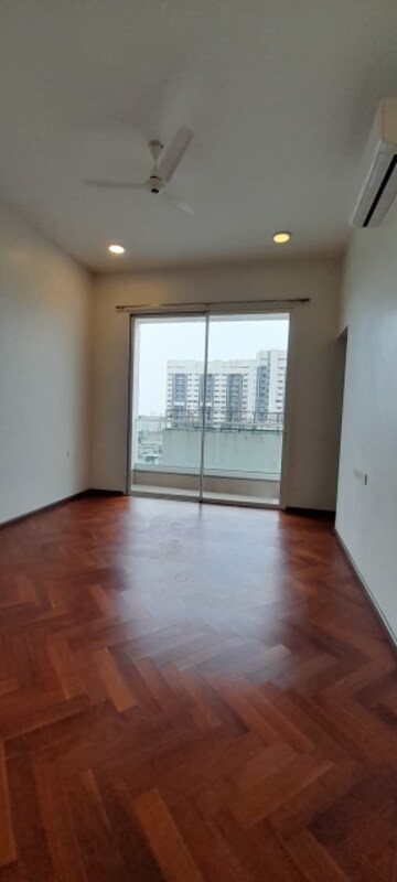 Room in 2 BHK Apartment at Bhutra Anjani Pride, Mira Road – for Rent