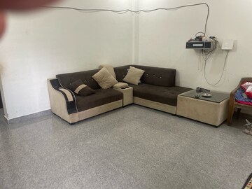 Living Room in 2 BHK Independent House at Vatika Kunj, Bhondsi – for Sale
