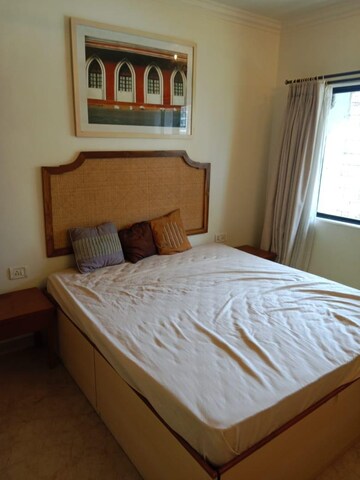 Bedroom in 2 BHK Apartment at Andheri CHS, Andheri West – for Rent