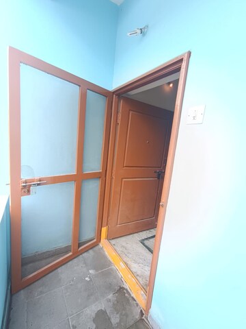 Room in 2 BHK Independent House at Tarnaka – for Rent