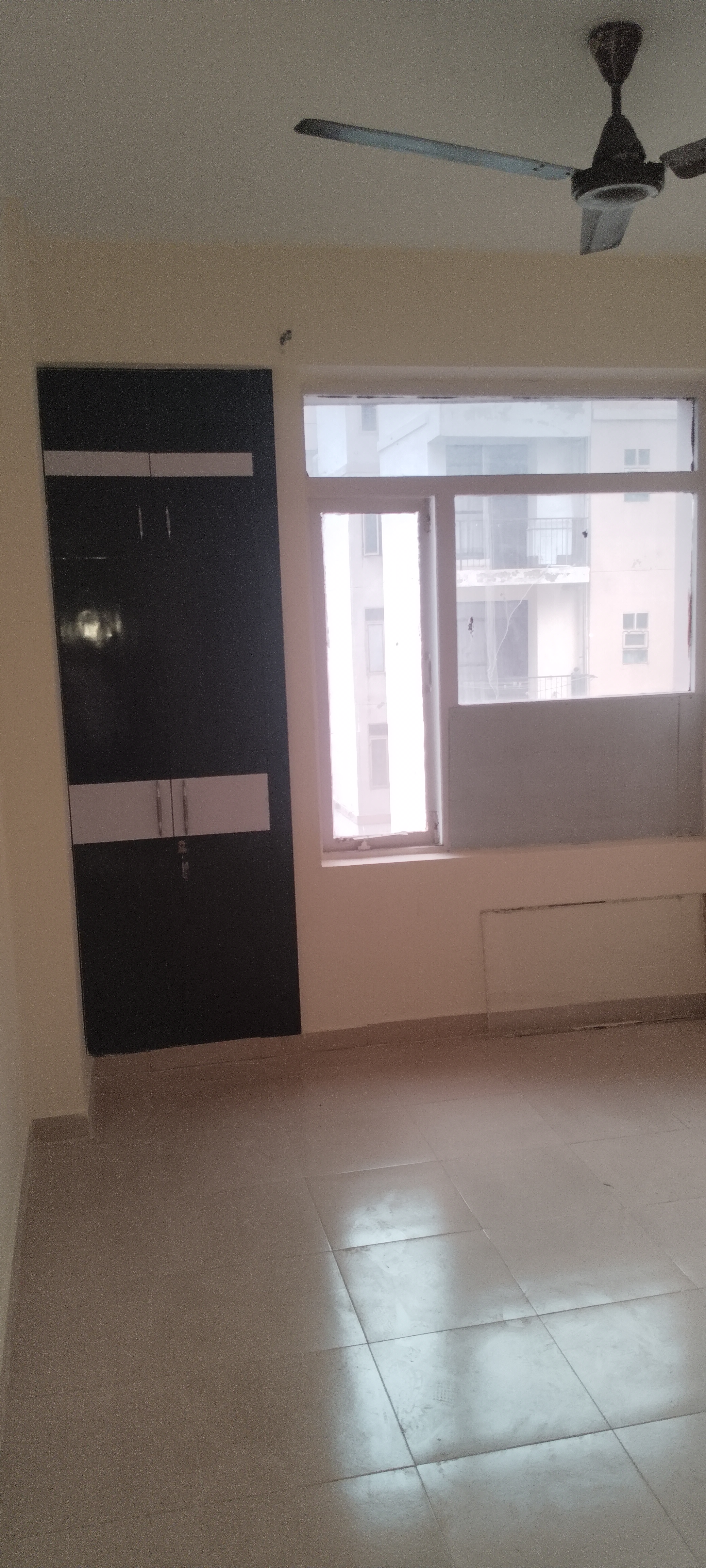 3 BHK Apartment For Rent in Auric City Homes