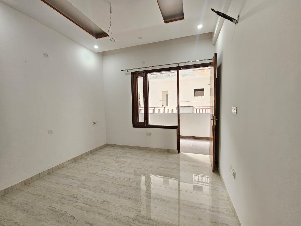 2 BHK Apartment For Sale in Kohinoor Famville