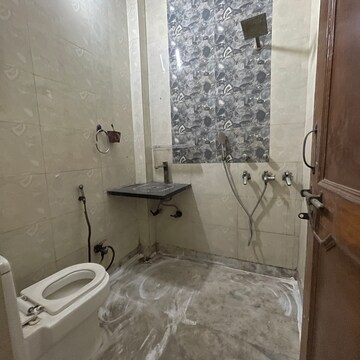 Bathroom in 2 BHK Builder Floor at Rohini Sector 24 – for Rent