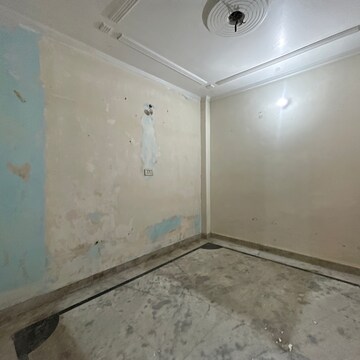 Room in 2 BHK Builder Floor at Rohini Sector 24 – for Rent