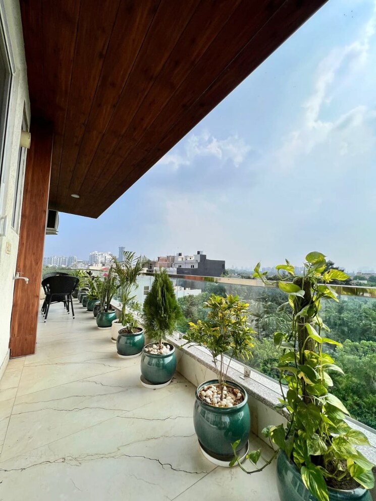 Garden, sector 53 2 Bedroom 1200 Sq.Ft. Builder Floor In Sector 53 Gurgaon 9100241