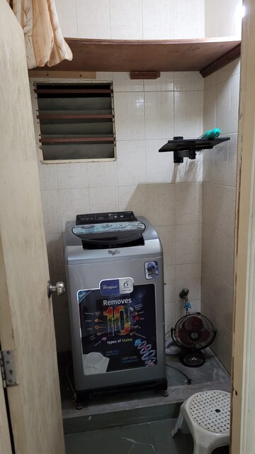 Furnished Amenities in 3 BHK Apartment at Paldi – for Rent
