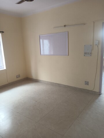 Room in 2 BHK Builder Floor at Lajpat Nagar ii – for Rent