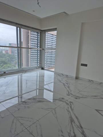 Room in 2 BHK Apartment at Varsha Solitaire, Hadapsar – for Sale