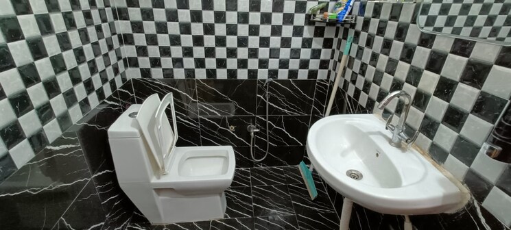 Bathroom, indira nagar 2 Bedroom 1280 Sq.Ft. Apartment In Indira Nagar Lucknow 9100327