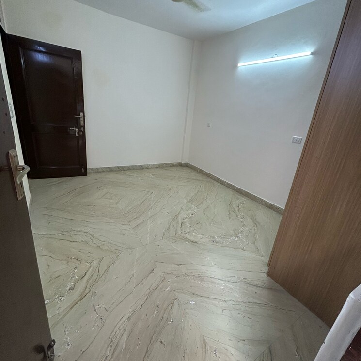 Room, kotla mubarakpur 3 Bedroom 1200 Sq.Ft. Builder Floor In Kotla Mubarakpur Delhi 9100341