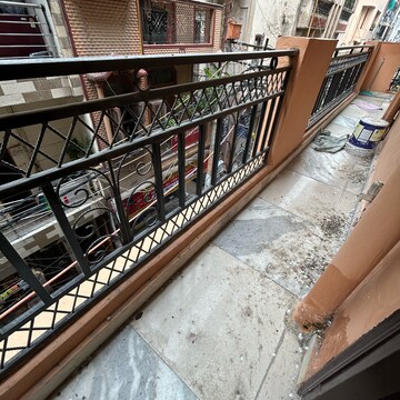 Balcony in 3 BHK Builder Floor at Kotla Mubarakpur – for Rent